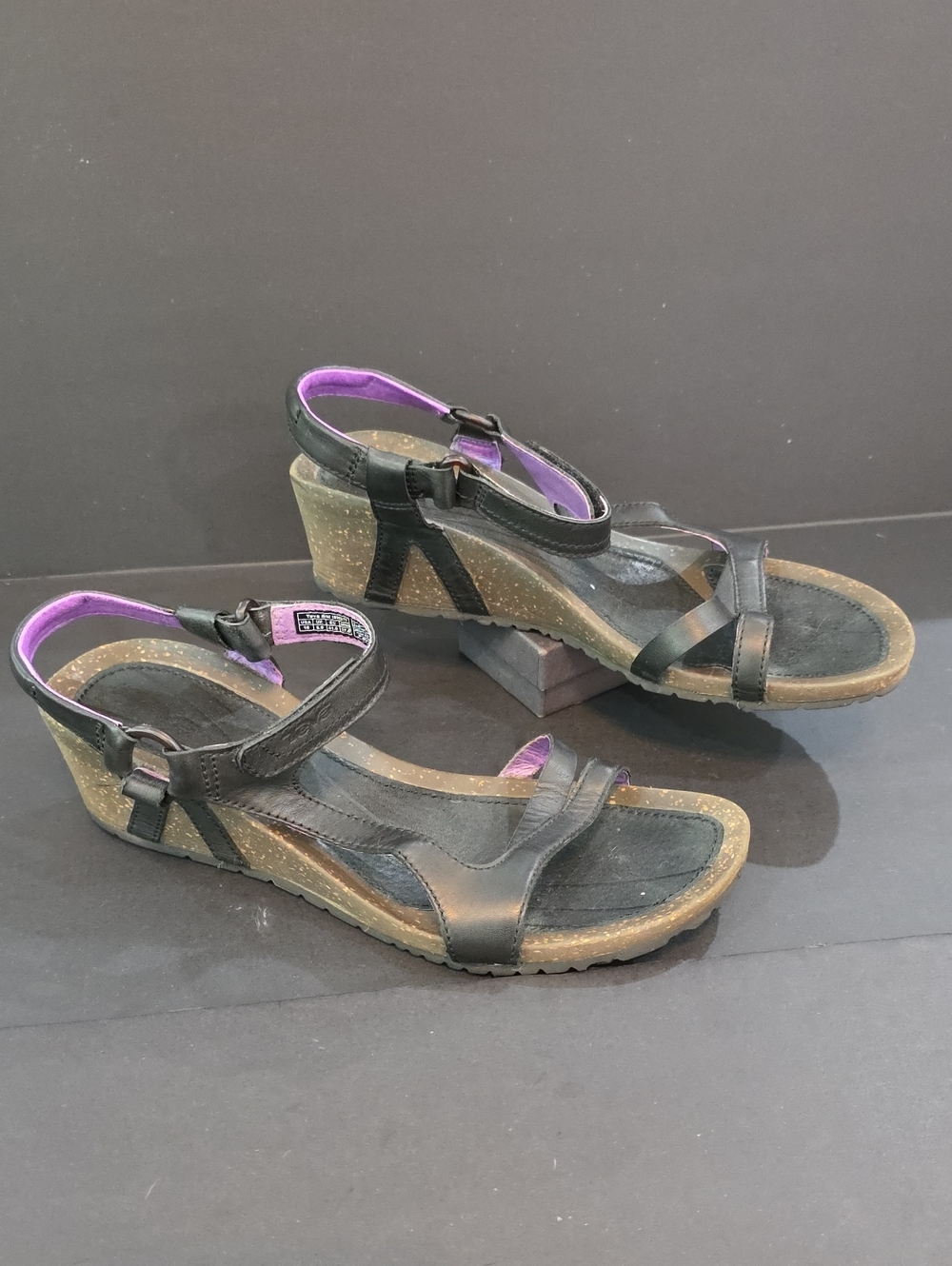 Teva Cabrillo Women's Black Wedge Sandals with Purple Lining Size 10